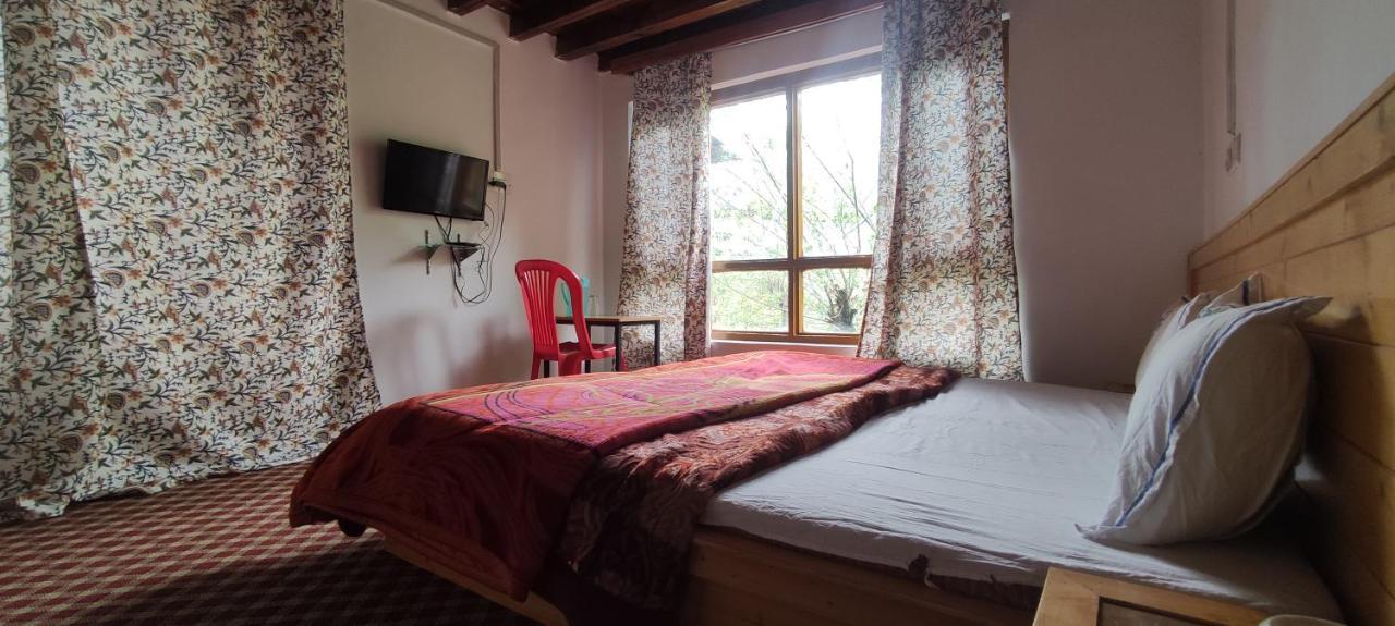 Jahangir Cottage Pahalgām エクステリア 写真