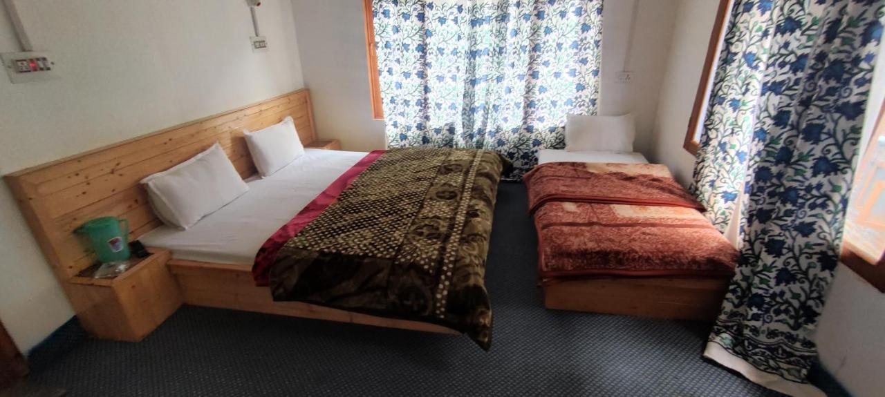 Jahangir Cottage Pahalgām エクステリア 写真